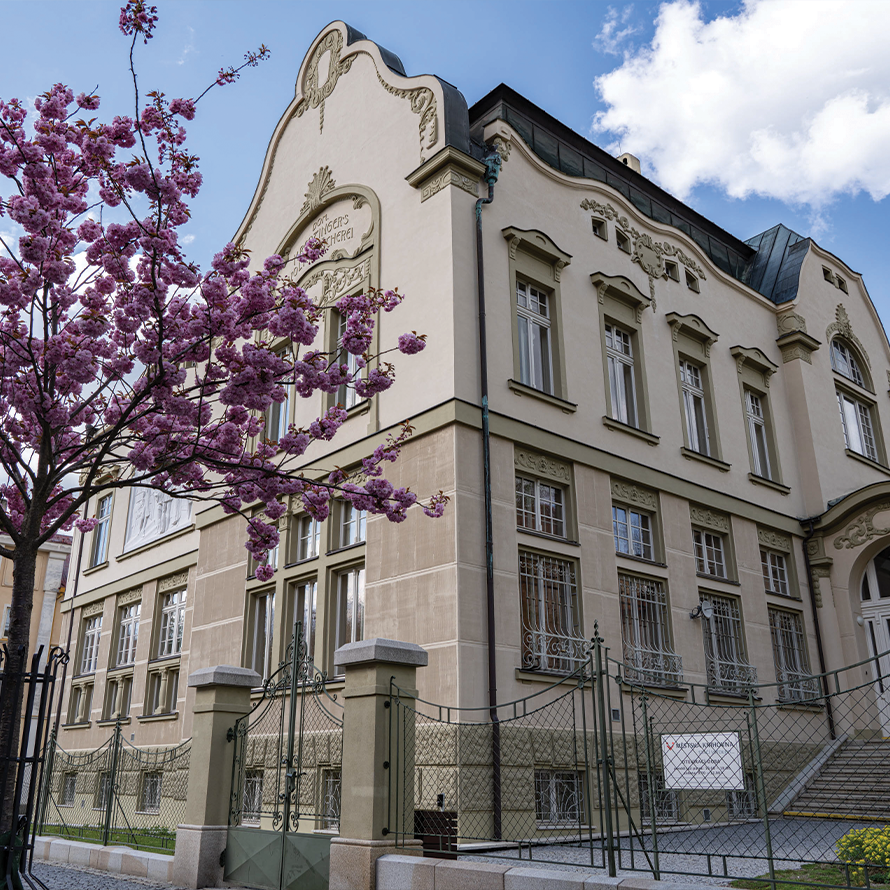 visit cheb 
            die volksbücherei