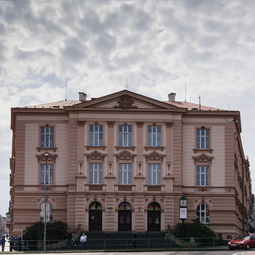 visit cheb
die obertorschule