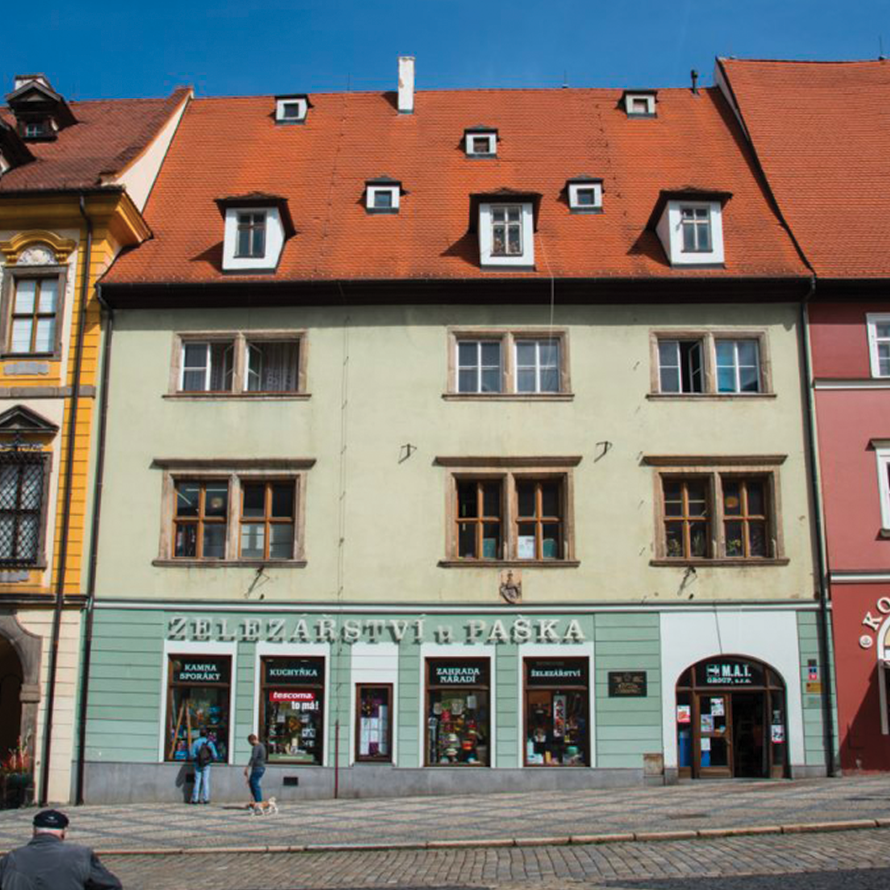 visit cheb 
            dům schiller