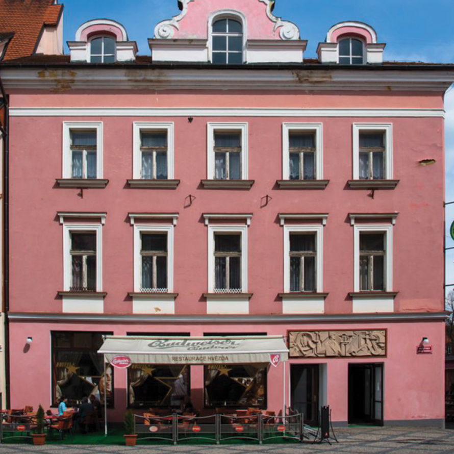 visit cheb 
            dům zlatá hvězda