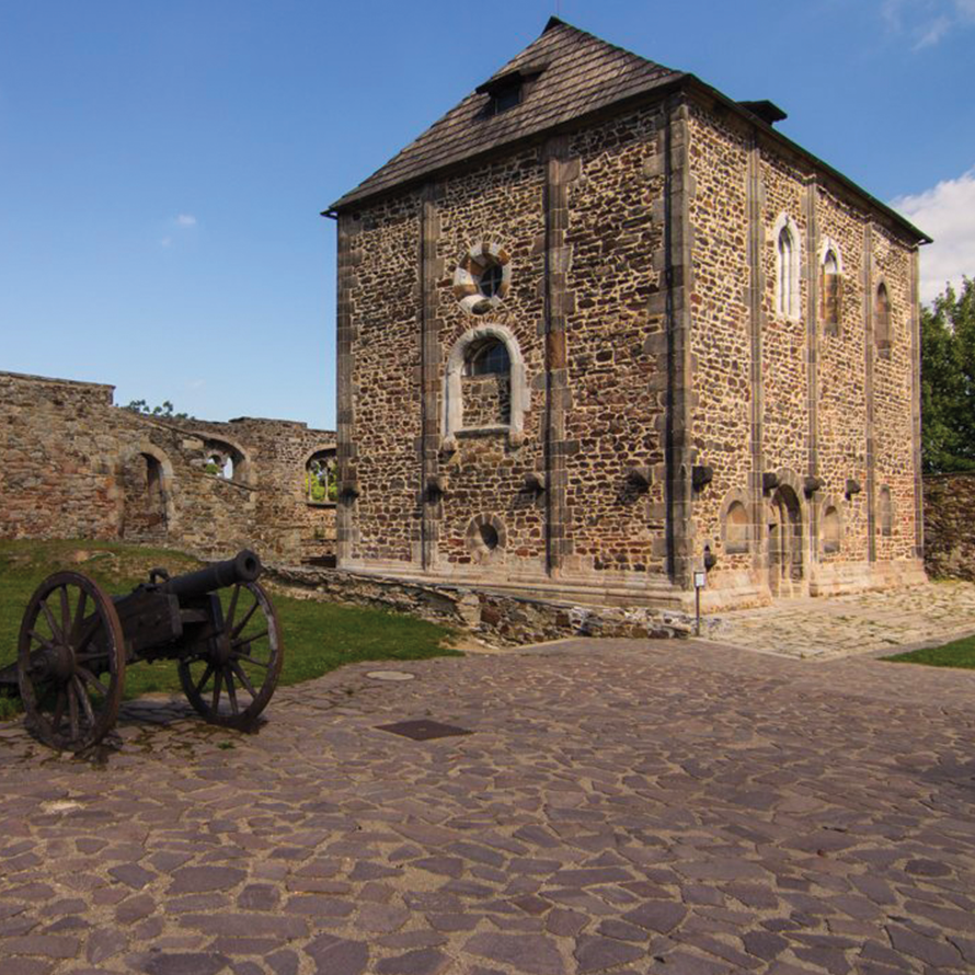visit cheb 
            kaple